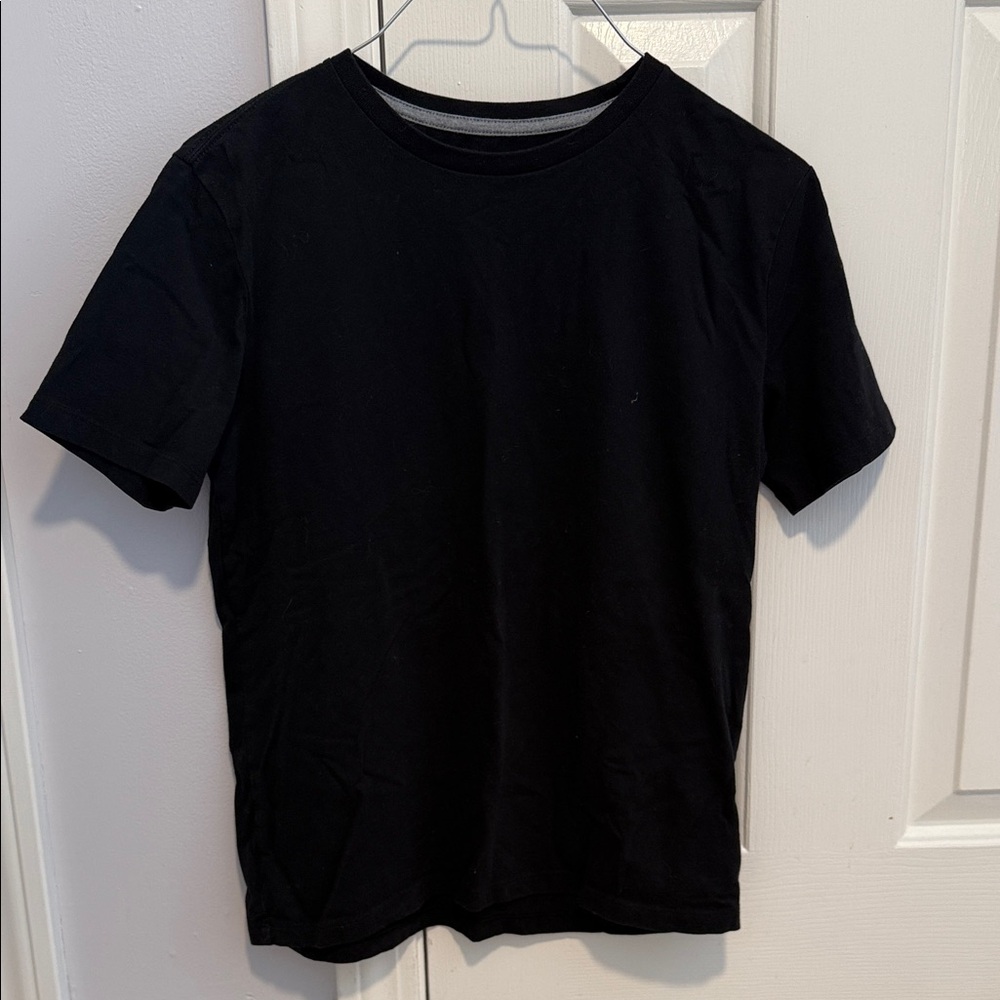 Old Navy Black Short Sleeve Tee